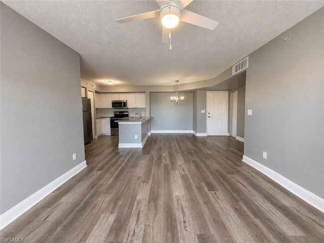 Photo - 1240 Wildwood Lakes Blvd