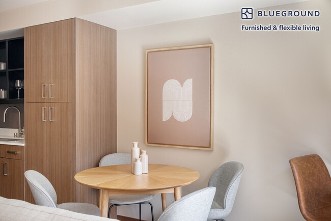 Photo - 1525 Harvard Ave