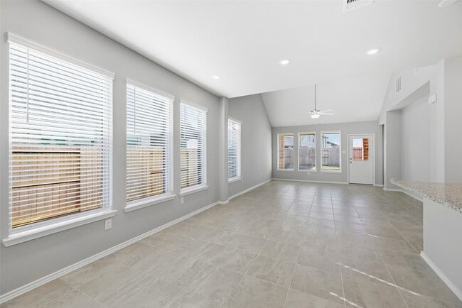 Photo - 218 Twilight Mdw Wy