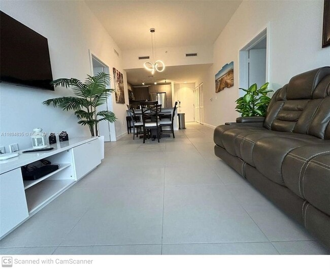 Building Photo - 5350 NW 84th Ave Unit 1818