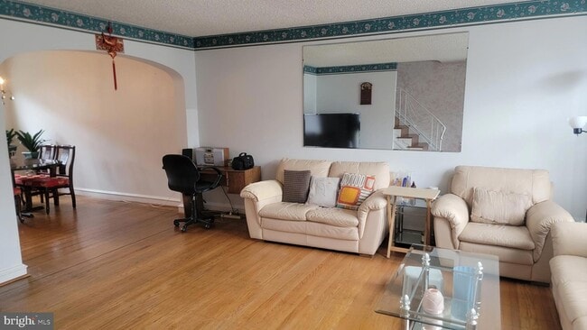 Photo - 6024 Reach St