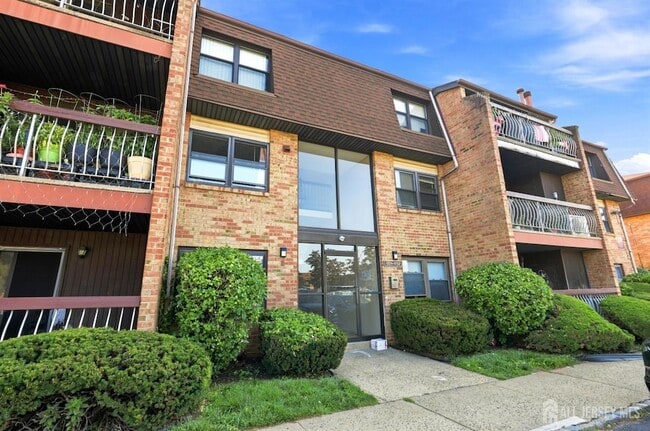Building Photo - 1728 Raspberry Ct