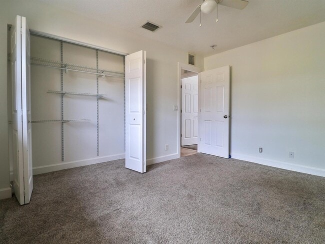 Photo - 1602 N J 1 St N