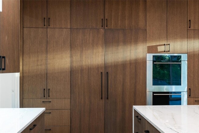 Photo - 2904 Westhill Dr