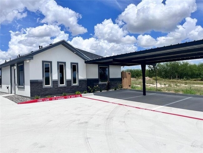 Photo - 702 Palmer Rd Unit 1