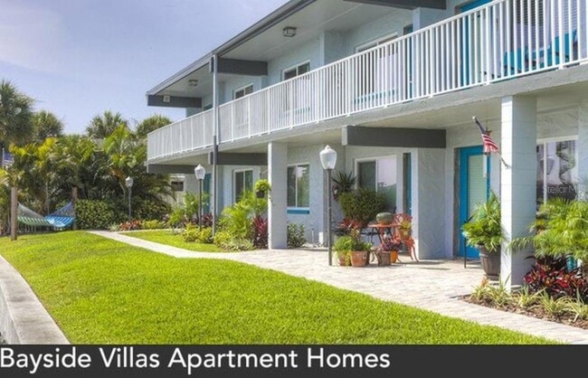 Building Photo - 1824 Shore Dr S Unit 202