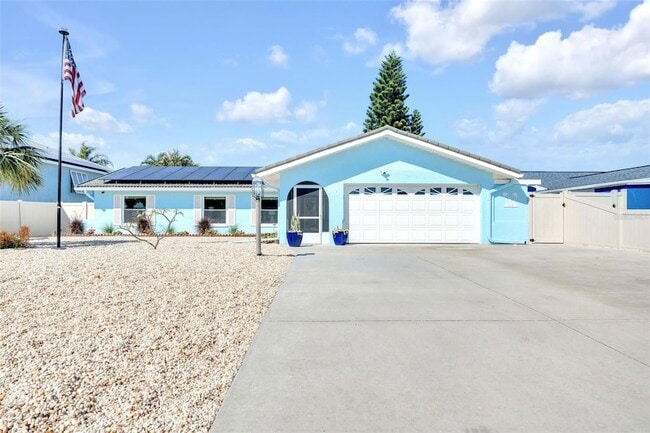 Building Photo - 1015 Spindle Palm Way