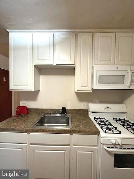 Photo - 3900 Terrace St Unit 5