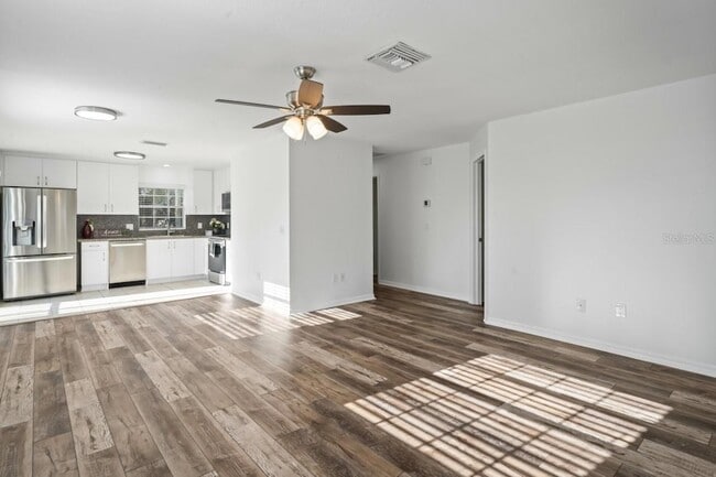 Photo - 6634 Hickorywood Ln