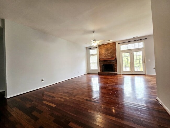 Photo - 2408 Bayview Dr