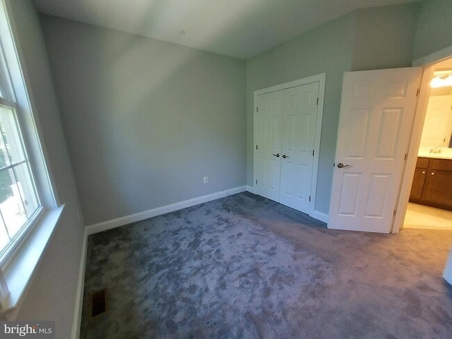 Photo - 1056 Rye Dr
