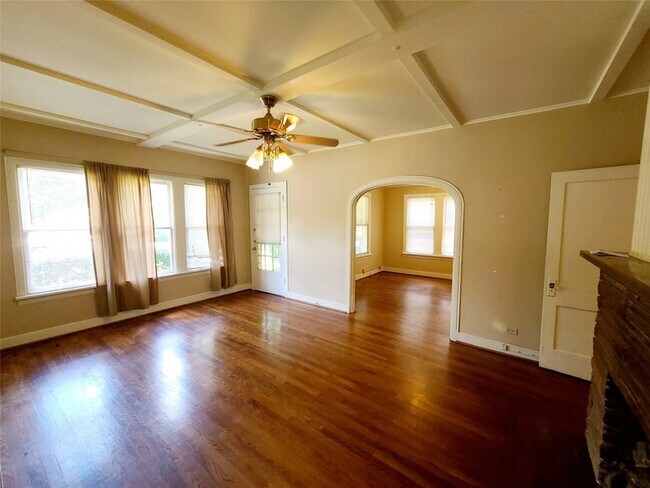 Photo - 6202 Goliad Ave