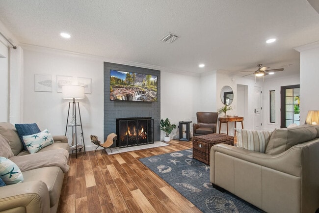 Photo - 612 Montezuma Dr Unit ID1284308P