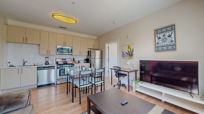 Photo - 573 Bedford St Unit SI ID1501464P