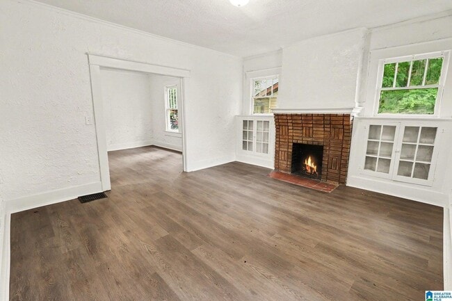 Photo - 2720 23rd St SW