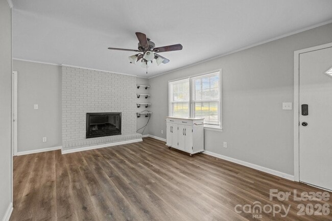 Photo - 4800 Maplecrest Dr