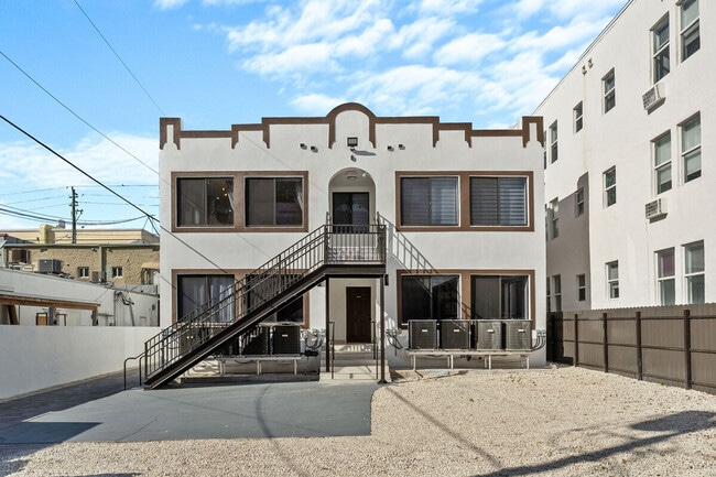 Photo - 302 SW 12th Ave Unit SI ID1388874P