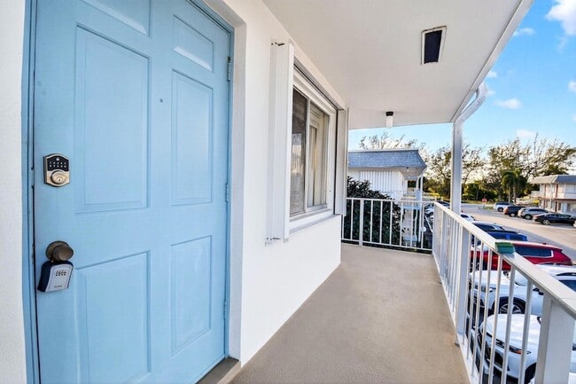 Photo - 2880 Lake Osborne Dr Unit 210