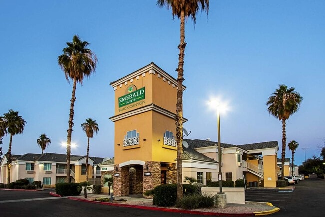 Building Photo - Emerald Suites Black Canyon