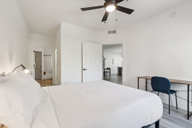 Photo - 6610 N 93rd Ave Unit SI ID1055232P