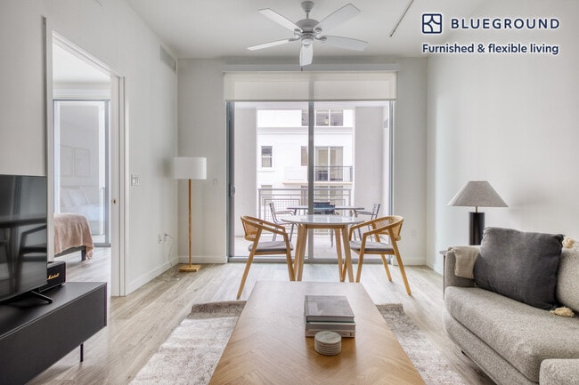 Building Photo - 4131 Laguna St Unit FL7-ID53