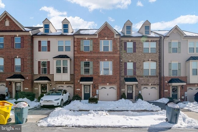 Photo - 7627 Hamilton Xing