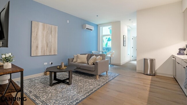 Photo - 1529 N Fremont St Unit 215