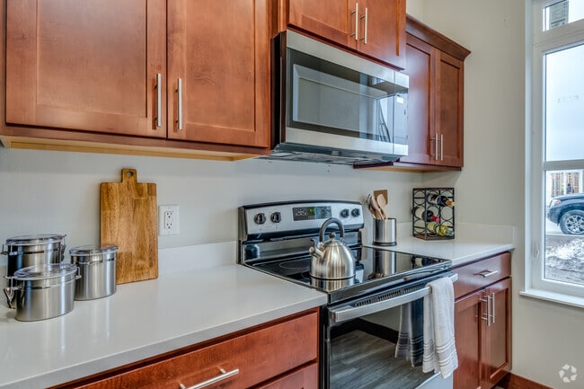 Kitchen (2 BR, 2 BA - 1,259SF) - The Oaks at 8100