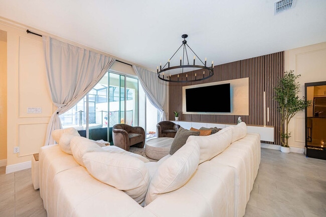 Photo - 1660 Tropical Palms Cir Unit ID1018138P