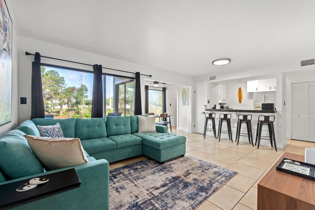 Building Photo - 4000 Gulf Terrace Dr Unit ID1285894P