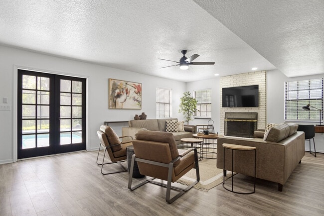 Photo - 2540 Albany Dr Unit ID1094238P