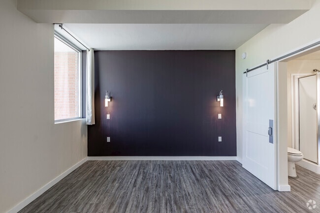 Studio - 266-495 SF - Studio 44 Apartments