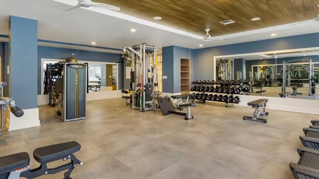 Photo - 11000 NE 10th St Unit ID1280599P