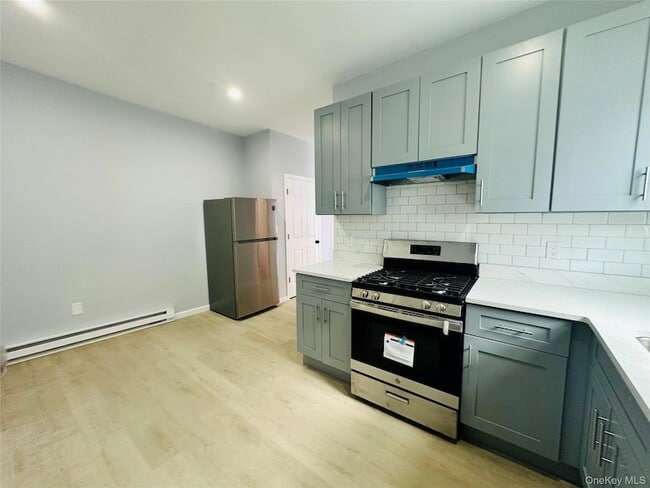 Photo - 8 Morgan Ave Unit 3