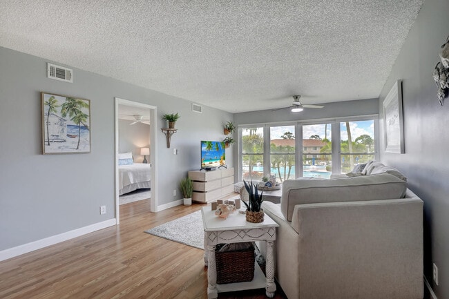 Photo - 154 Palm Dr Unit FL2-ID1049699P