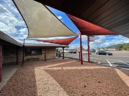 Photo - 807 S Beeline Hwy