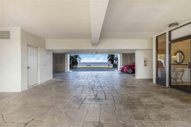 Photo - 1500 Park Beach Cir Unit 6C