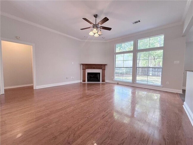 Photo - 1245 Sycamore Pl