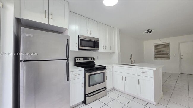 Photo - 2575 SW 27th Ave Unit 105