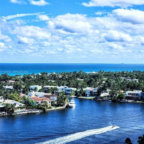 Building Photo - 20505 E Country Club Dr Unit 1635