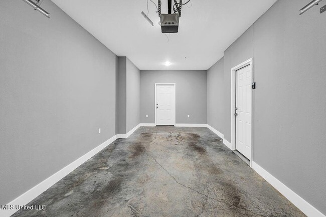 Photo - 103 E Orchard Loop