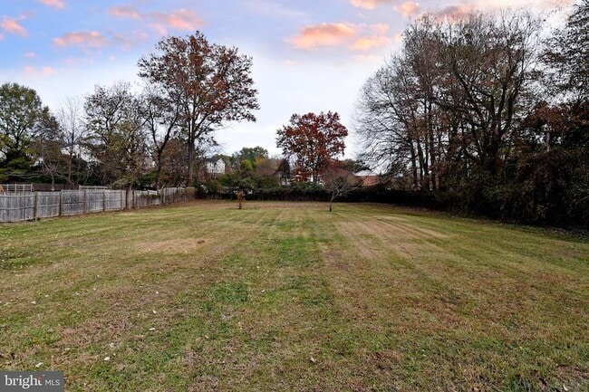 Photo - 7125 Harrison Ln