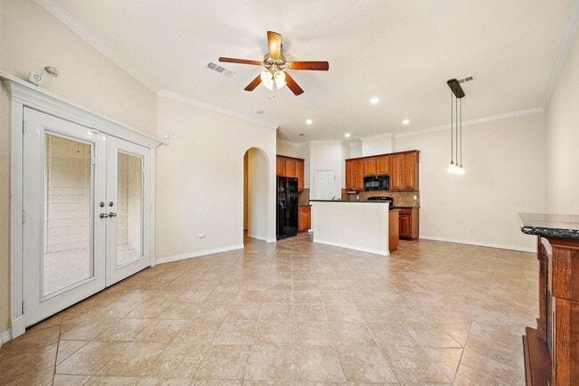 Photo - 912 Sweet Pine Dr
