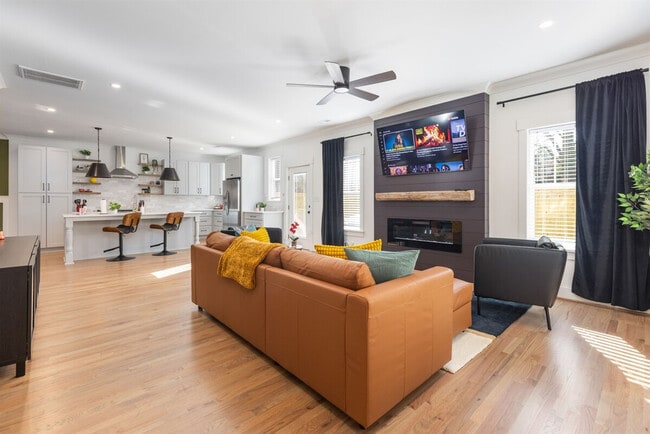 Photo - 806 Colorado Ave Unit ID1051215P