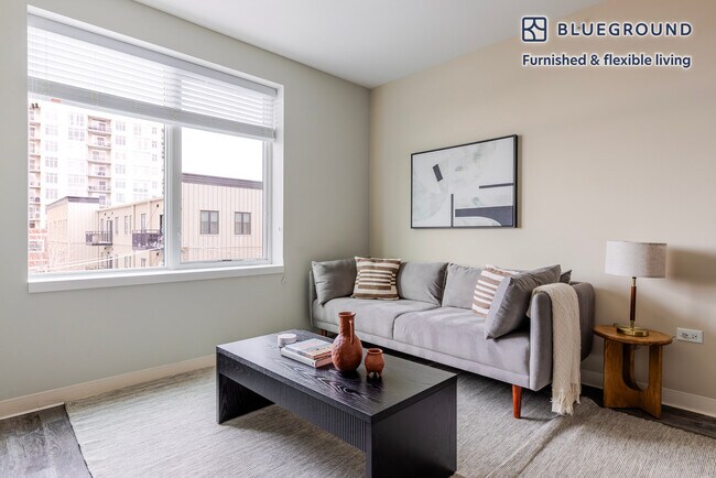 Building Photo - 6149 N Broadway Unit FL4-ID1272