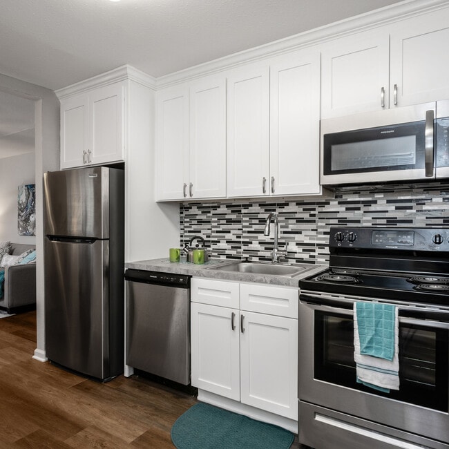 Building Photo - The Flats at Marlowe