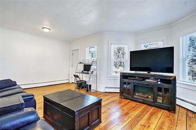 Photo - 68 Division St