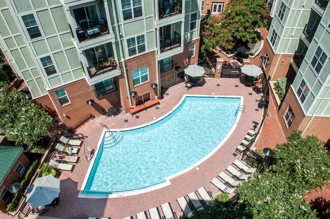 Photo - 1800 Diagonal Rd Unit ID1395448P