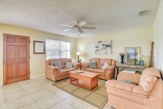 Photo - 8 Tropical Dr Unit SI ID1546317P