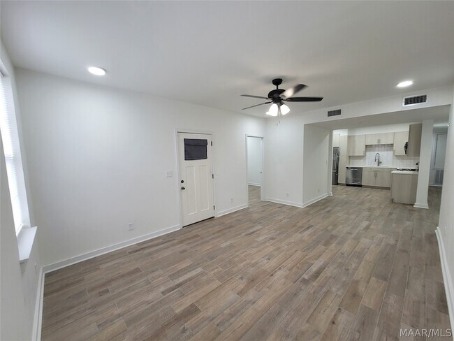 Photo - 1524B Madison Avenue